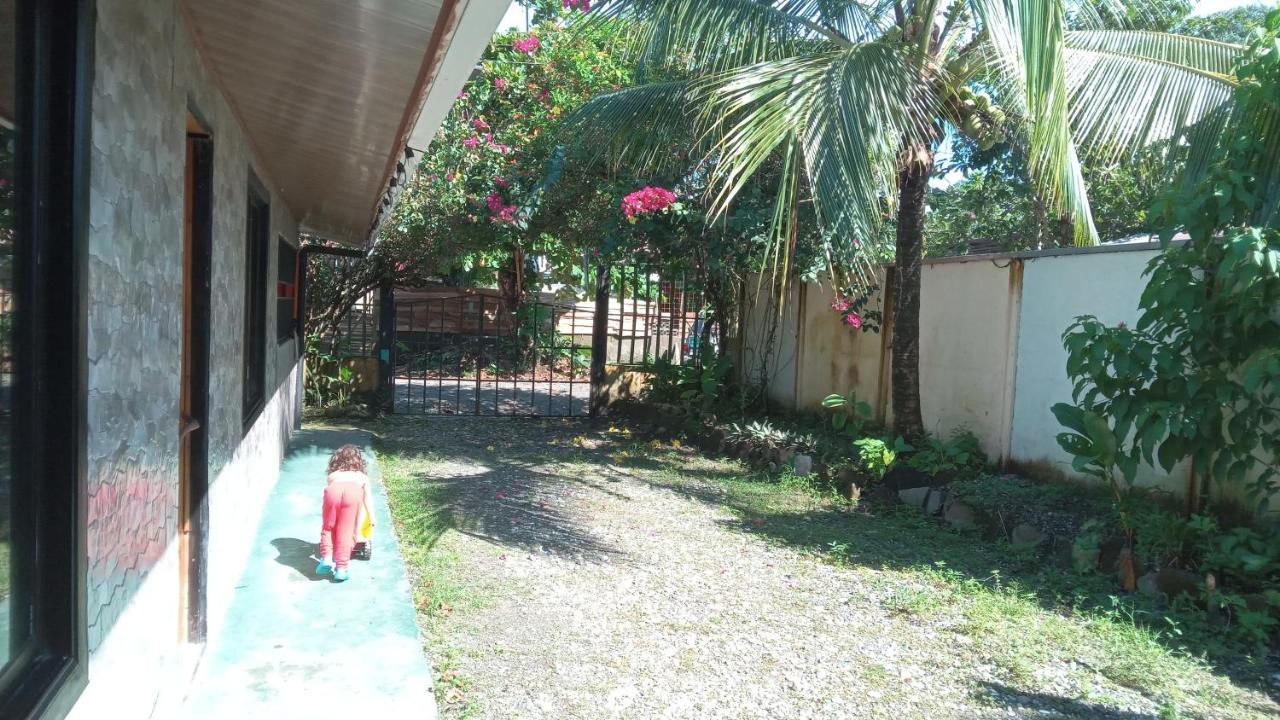 Osa Surf House Hotel Puerto Jiménez Buitenkant foto